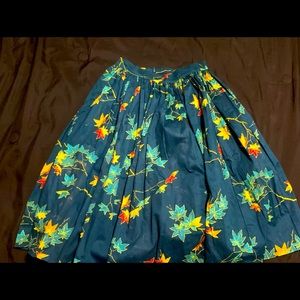 Pinupgirl clothing. Pinup couture. Beautiful skirt. Medium.